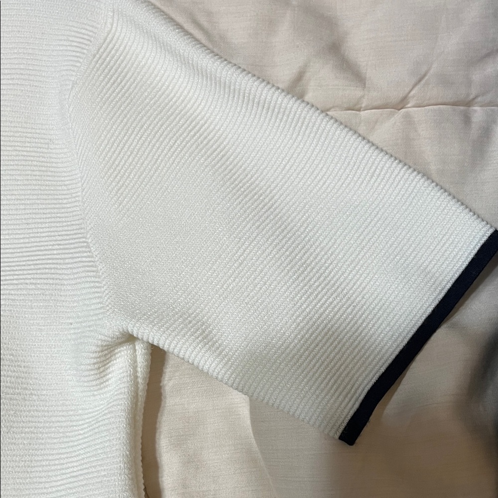 Mango White Short Sleeve Sweater - Picture 2 of 6